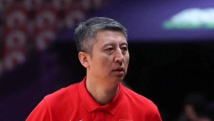 惨败日本19分！为中国男篮赛后表现评分：五人状态低迷，只有两人出色