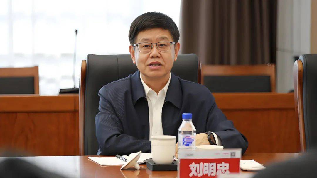 陆文俊在中国一重连年巨亏后落马