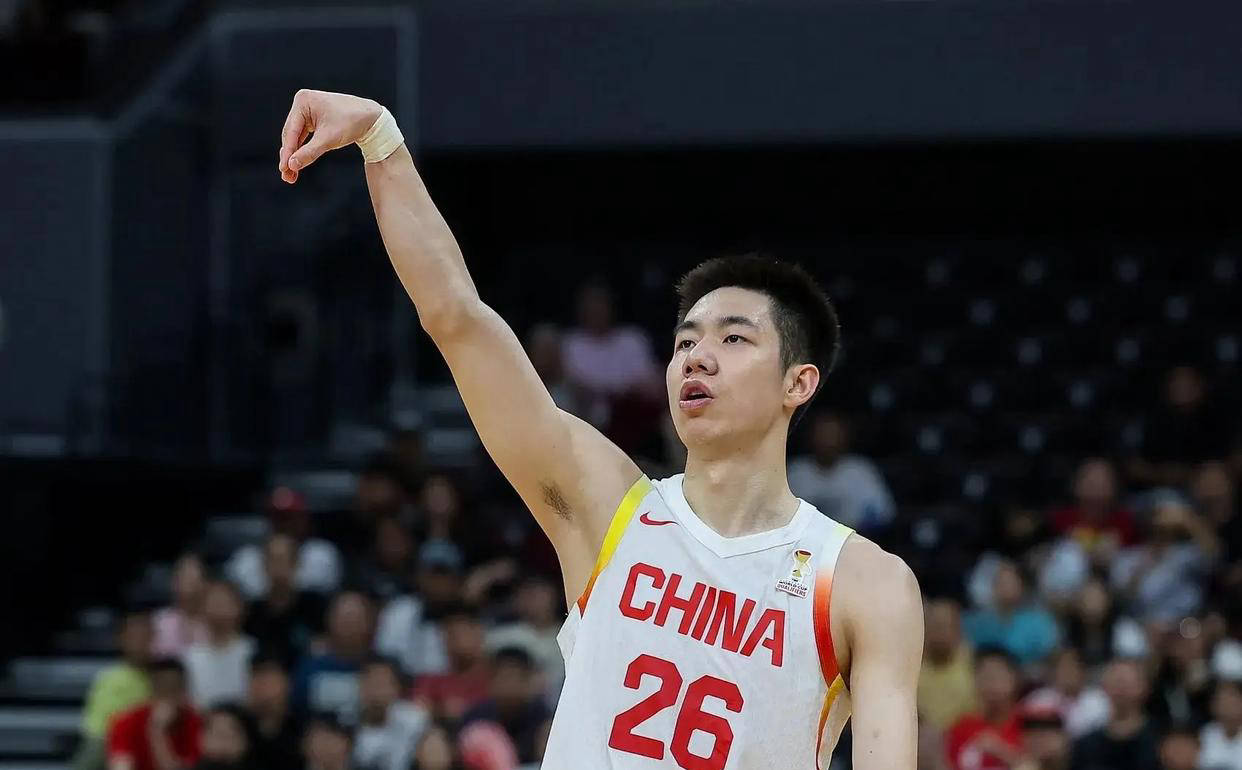 惨败日本19分！为中国男篮赛后表现评分：五人状态低迷，只有两人出色