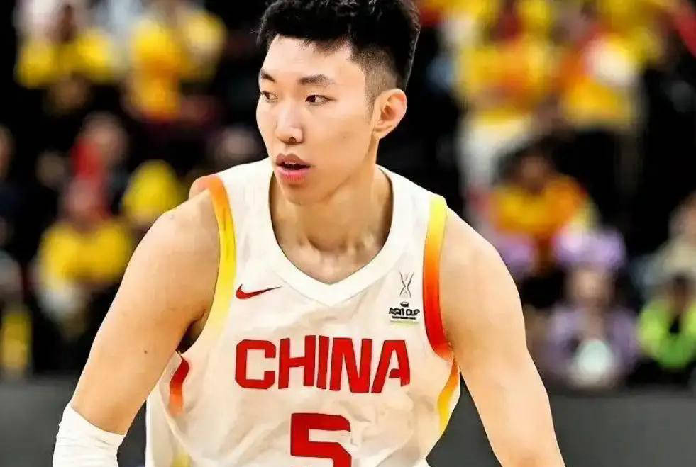 惨败日本19分！为中国男篮赛后表现评分：五人状态低迷，只有两人出色