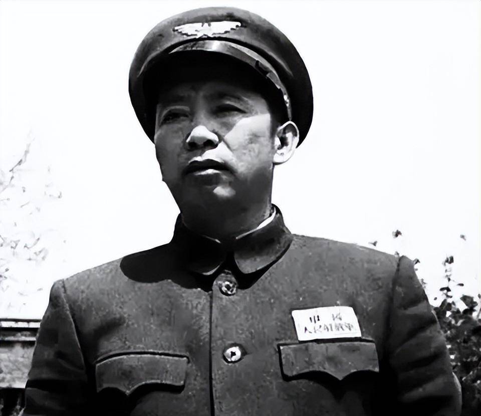 西藏第一座机场修建背后的功臣，两个公式解决难题，名字家喻户晓