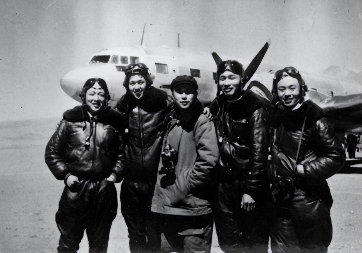 西藏第一座机场修建背后的功臣，两个公式解决难题，名字家喻户晓